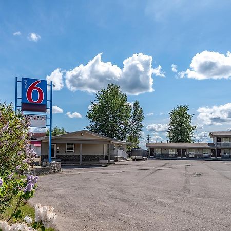 Motel 6-Fort Nelson, Bc Экстерьер фото