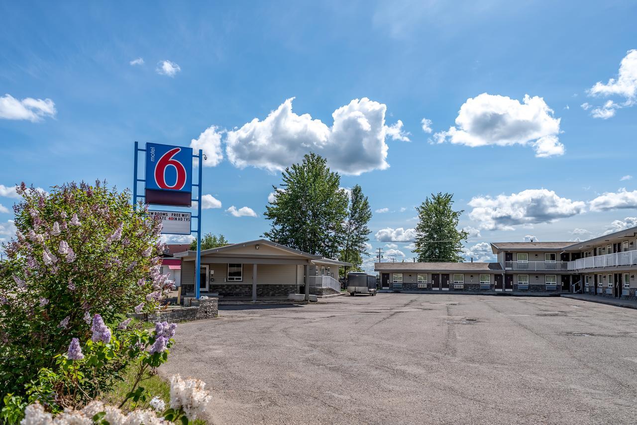 Motel 6-Fort Nelson, Bc Экстерьер фото