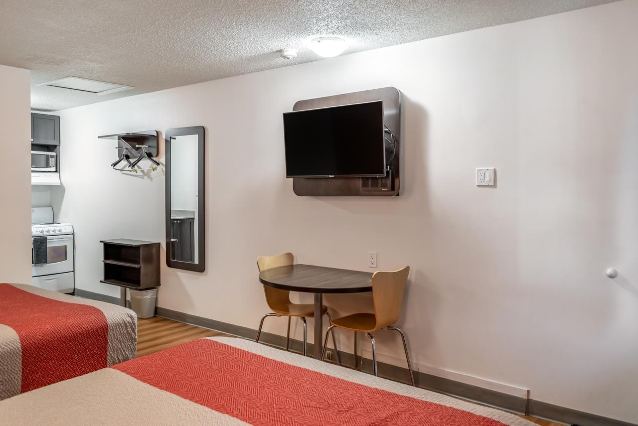 Motel 6-Fort Nelson, Bc Экстерьер фото