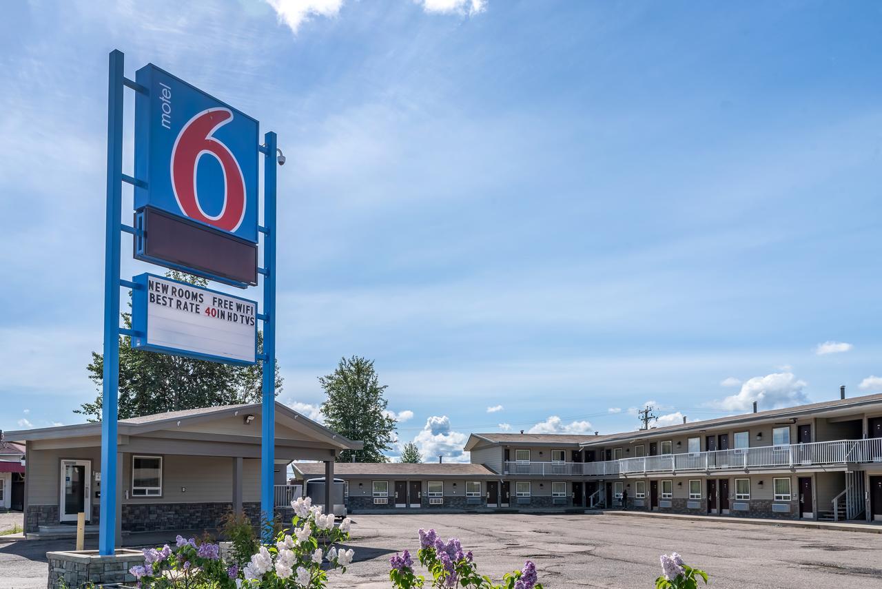 Motel 6-Fort Nelson, Bc Экстерьер фото