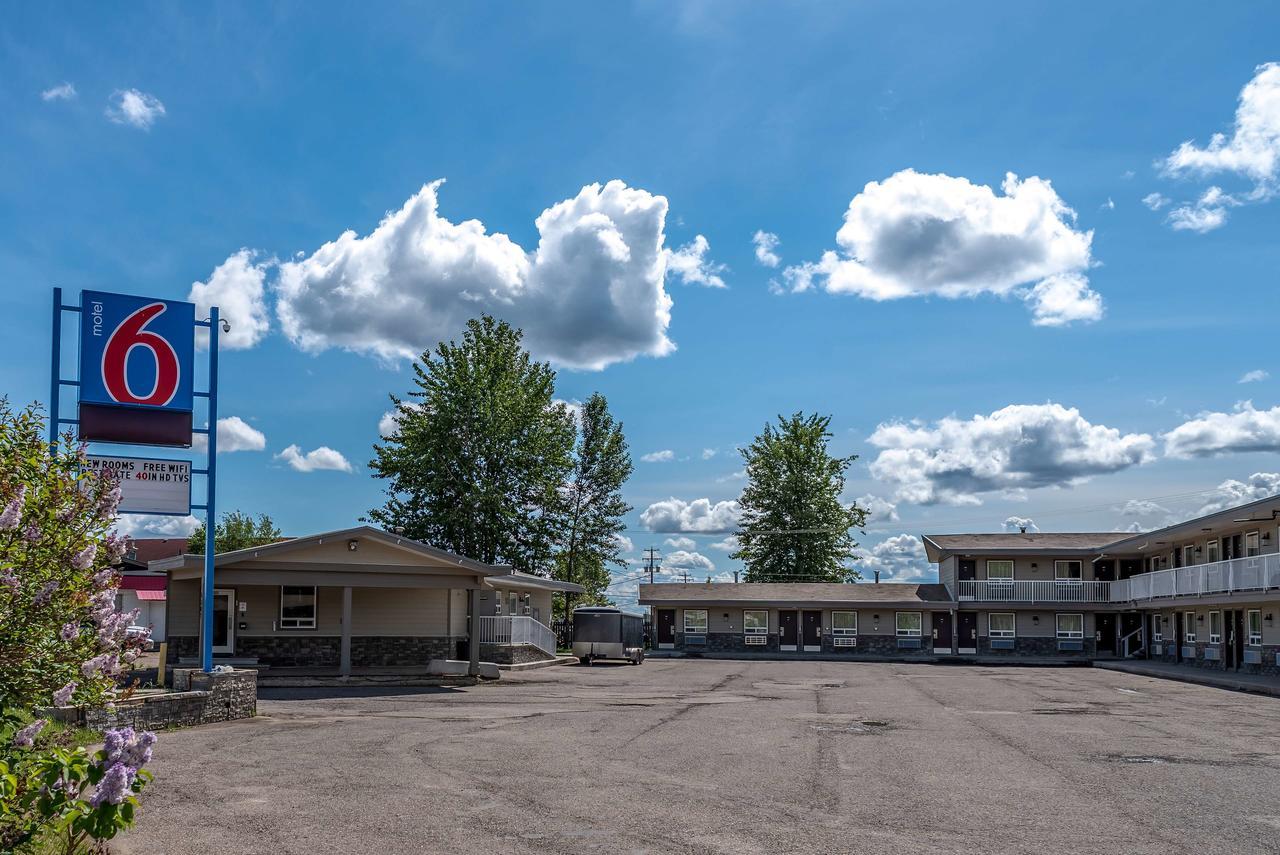 Motel 6-Fort Nelson, Bc Экстерьер фото