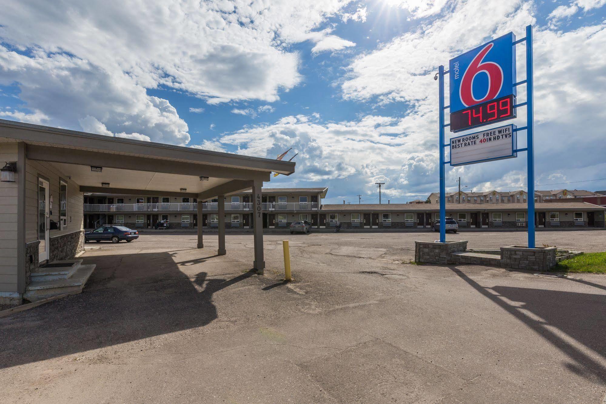 Motel 6-Fort Nelson, Bc Экстерьер фото